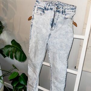 Skinny Jeans - Light Wash
